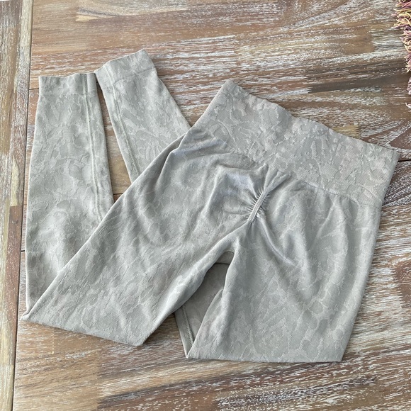 Gymshark leggings - Picture 5 of 6